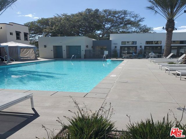 757 Daniel Freeman Cir, Inglewood, CA 90301