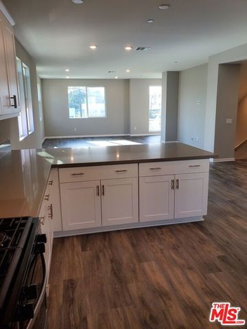 757 Daniel Freeman Cir, Inglewood, CA 90301