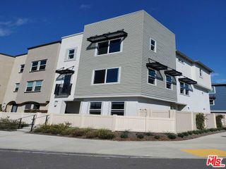 757 Daniel Freeman Cir, Inglewood, CA 90301