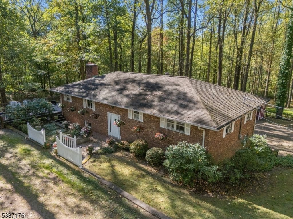 82 Hickory Corner Rd, Alexandria Twp., NJ 08848