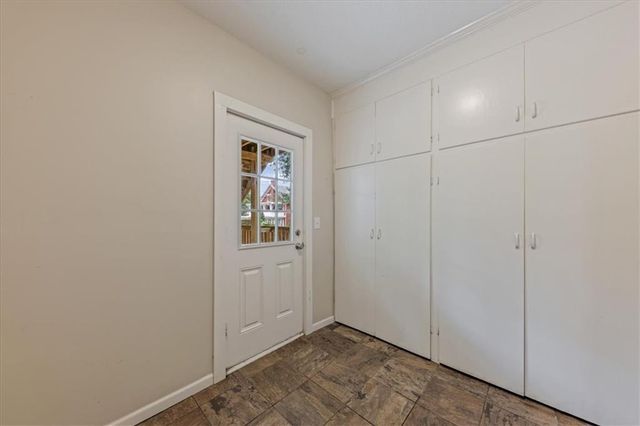 4346 Locust Street, Kansas City, MO 64110
