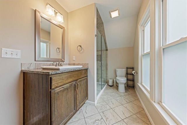 4346 Locust Street, Kansas City, MO 64110