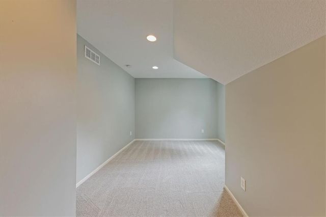 4346 Locust Street, Kansas City, MO 64110