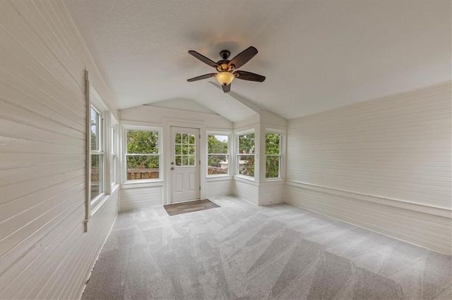 4346 Locust Street, Kansas City, MO 64110