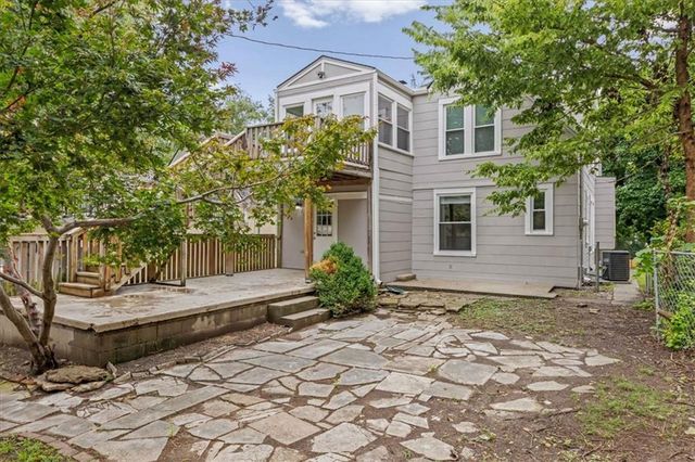 4346 Locust Street, Kansas City, MO 64110