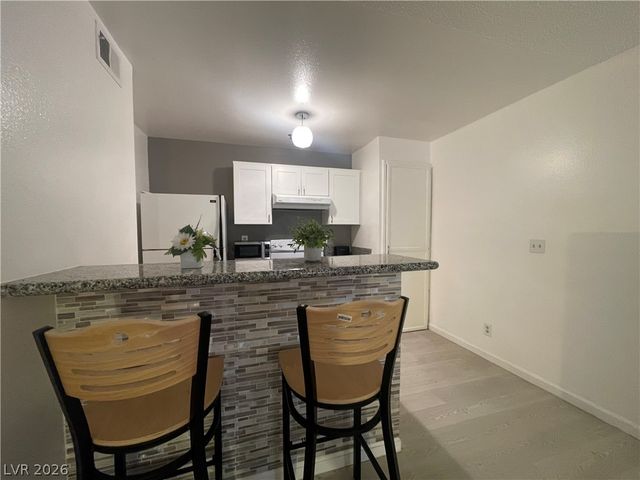 1361 East University Avenue 105, Las Vegas, NV 89119