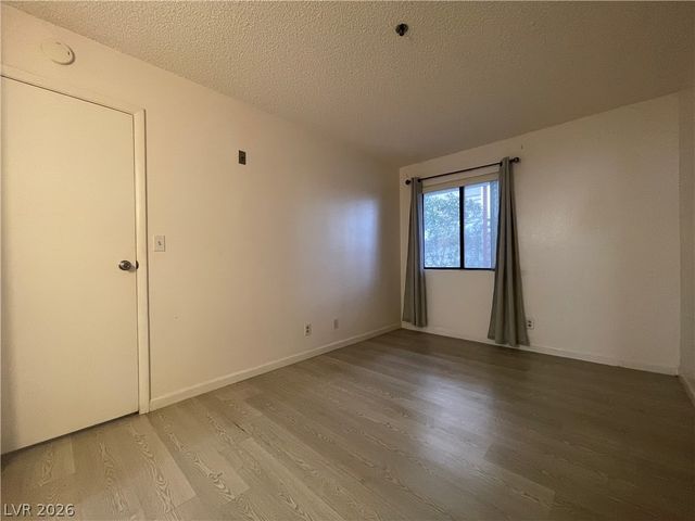 1361 East University Avenue 105, Las Vegas, NV 89119