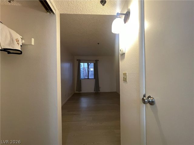 1361 East University Avenue 105, Las Vegas, NV 89119