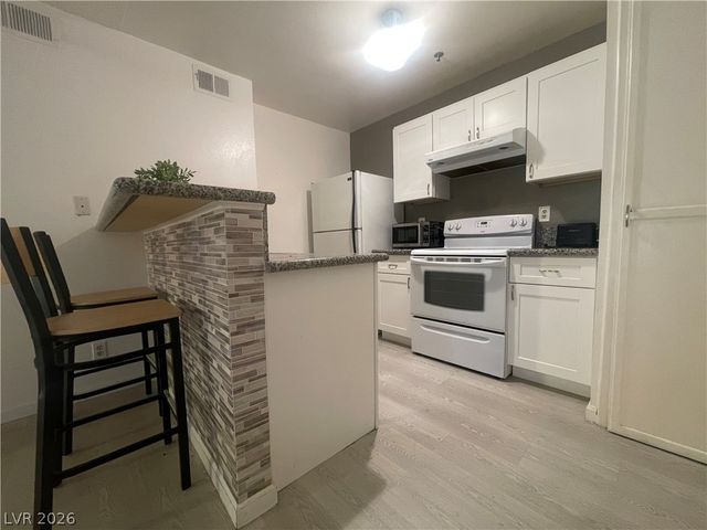 1361 East University Avenue 105, Las Vegas, NV 89119