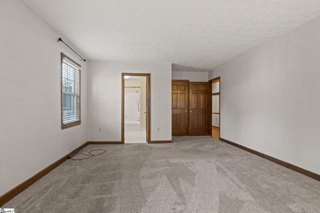 1202 Plantation Drive, Simpsonville, SC 29681