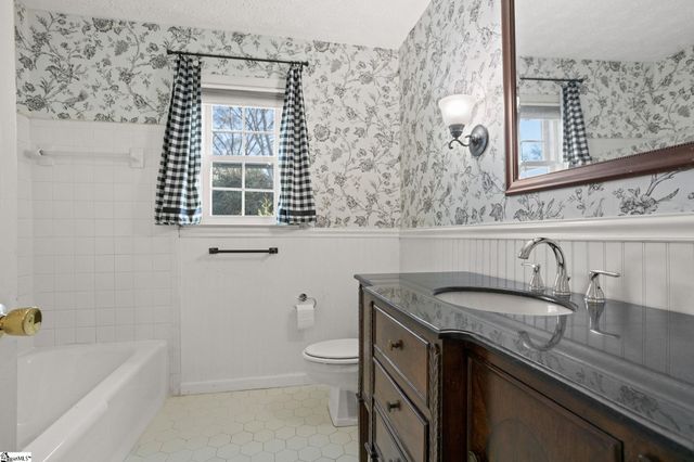 1202 Plantation Drive, Simpsonville, SC 29681