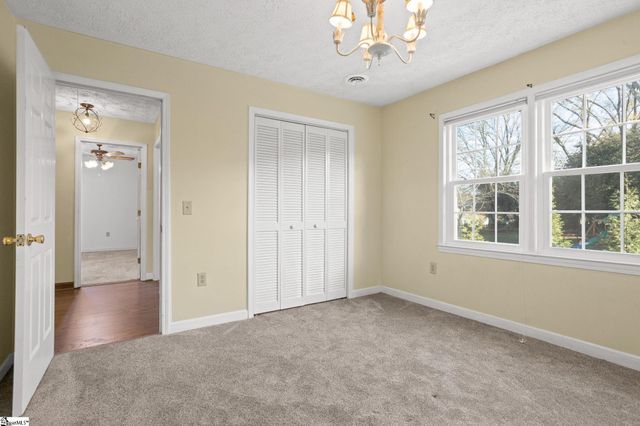 1202 Plantation Drive, Simpsonville, SC 29681