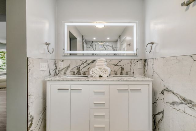 400 Tequesta Drive, Tequesta, FL 33469