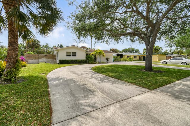 400 Tequesta Drive, Tequesta, FL 33469