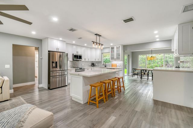 400 Tequesta Drive, Tequesta, FL 33469