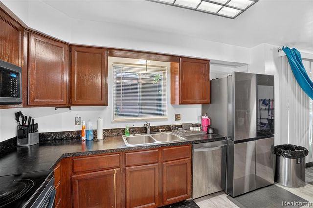 1608 Broad Court, Flint, MI 48503