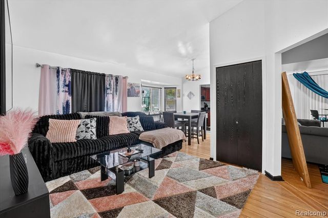 1608 Broad Court, Flint, MI 48503
