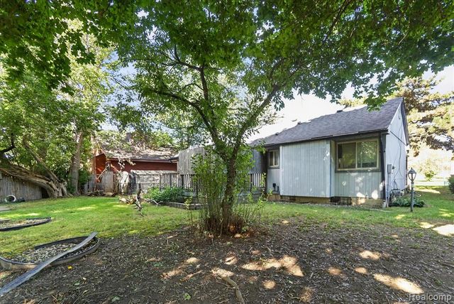 1608 Broad Court, Flint, MI 48503