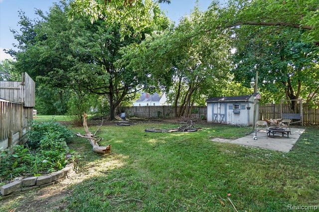 1608 Broad Court, Flint, MI 48503