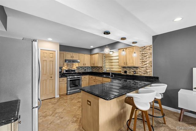 4346 Curry Drive, Sterling Heights, MI 48314