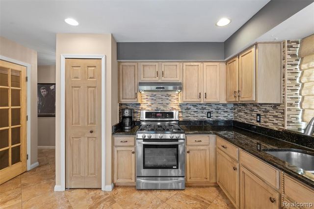 4346 Curry Drive, Sterling Heights, MI 48314