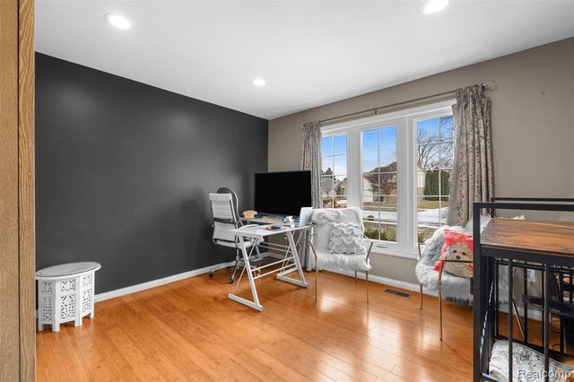 4346 Curry Drive, Sterling Heights, MI 48314