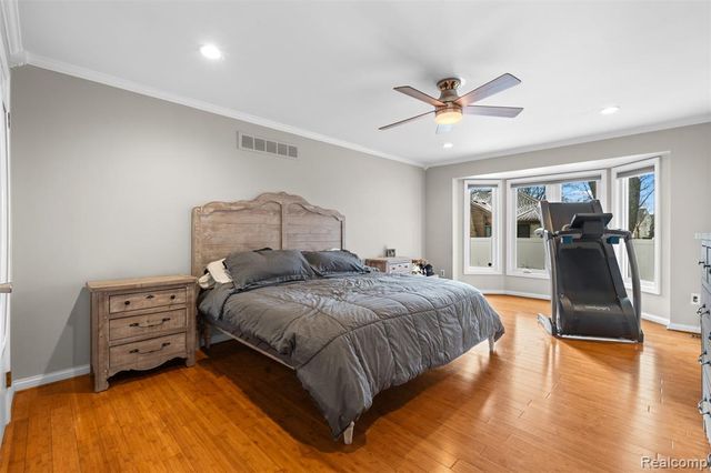 4346 Curry Drive, Sterling Heights, MI 48314