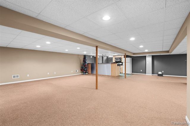 4346 Curry Drive, Sterling Heights, MI 48314