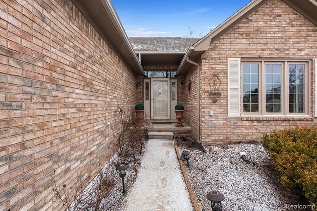 4346 Curry Drive, Sterling Heights, MI 48314