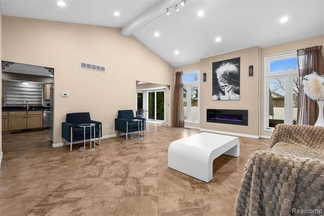 4346 Curry Drive, Sterling Heights, MI 48314