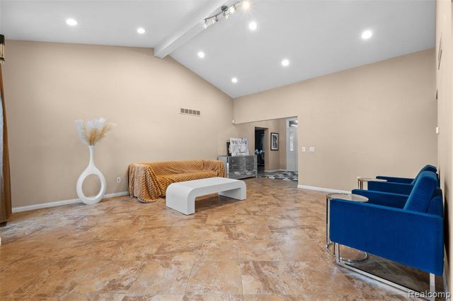 4346 Curry Drive, Sterling Heights, MI 48314