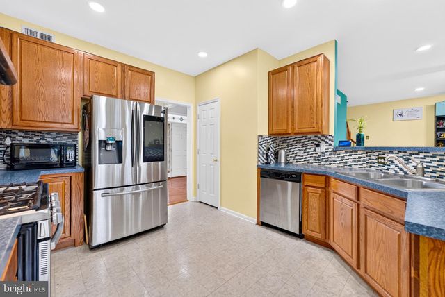 9 KINGSTONE LN, East Windsor Twp, NJ 08520