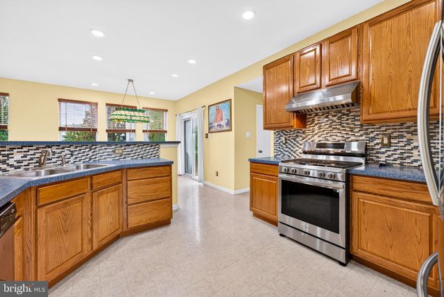 9 KINGSTONE LN, East Windsor Twp, NJ 08520
