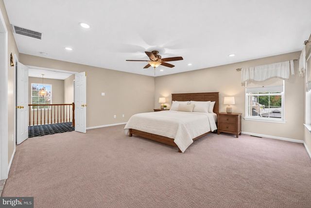 9 KINGSTONE LN, East Windsor Twp, NJ 08520
