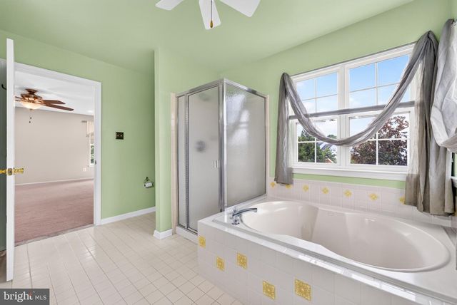 9 KINGSTONE LN, East Windsor Twp, NJ 08520