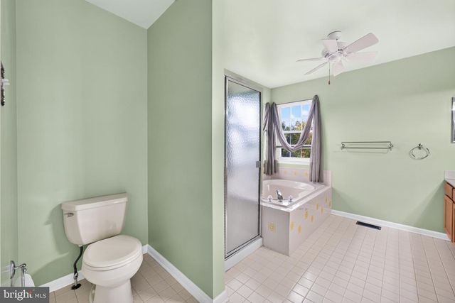 9 KINGSTONE LN, East Windsor Twp, NJ 08520