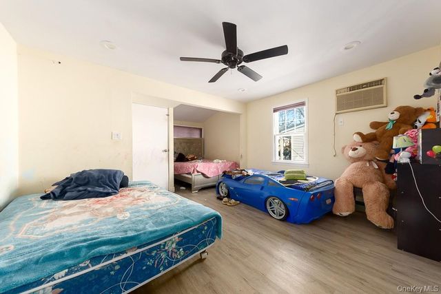 580 Maple Street, West Hempstead, NY 11552