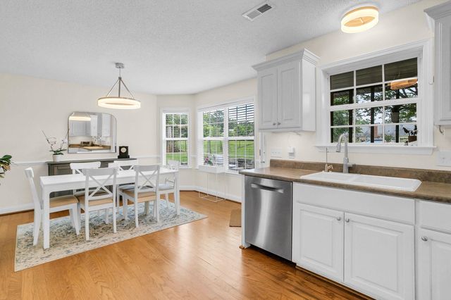 109 Runnymeade Lane, Spartanburg, SC 29301