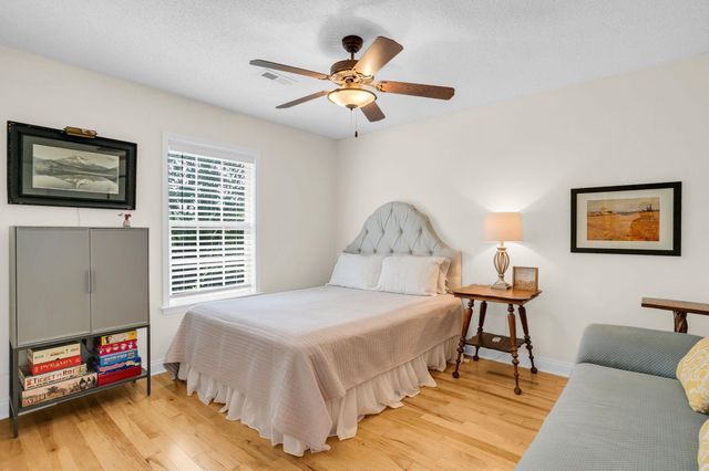109 Runnymeade Lane, Spartanburg, SC 29301
