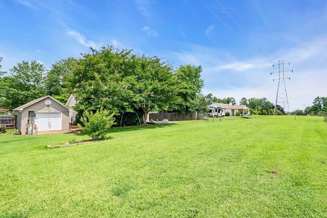 109 Runnymeade Lane, Spartanburg, SC 29301