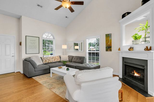 109 Runnymeade Lane, Spartanburg, SC 29301
