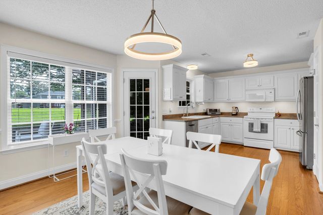 109 Runnymeade Lane, Spartanburg, SC 29301