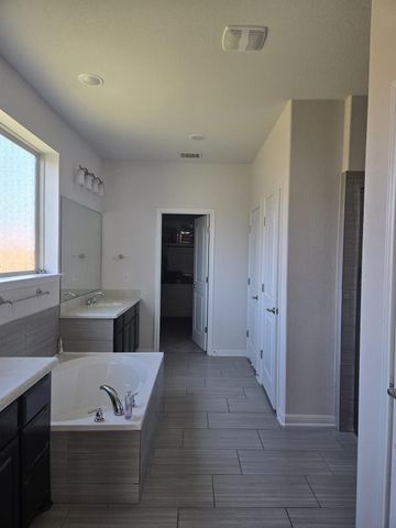 2500 Portici PASS, Round Rock, TX 78665