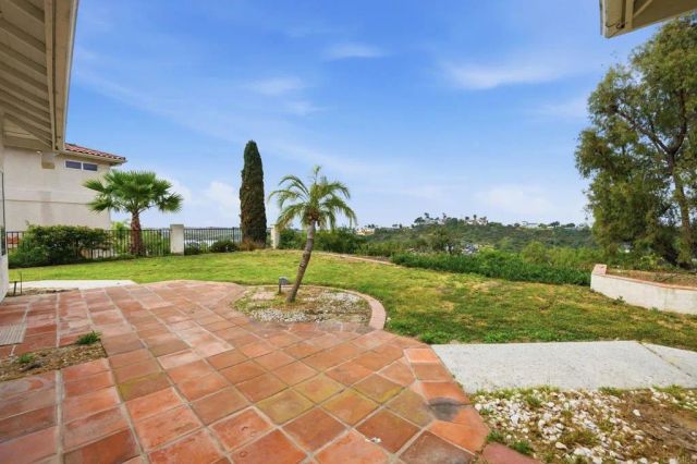 4425 Sunnyhill Drive, Carlsbad, CA 92008