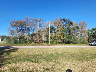 592 Cabana Trail, Angleton, TX 77515