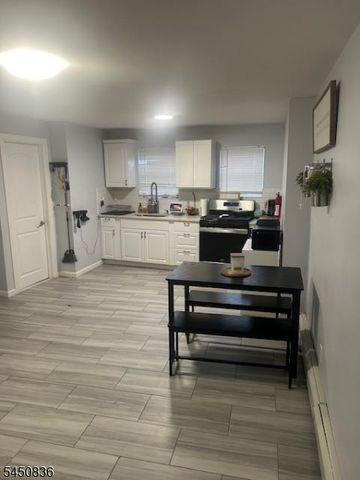 127 Verona Ave, Newark City, NJ 07104