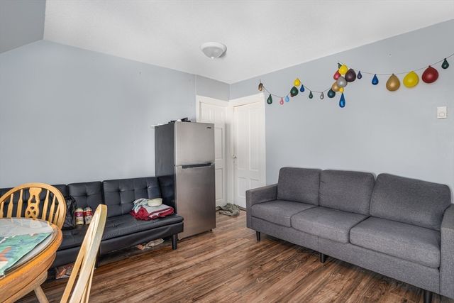 199 Bonney St, New Bedford, MA 02740