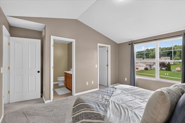 11356 Taunton Drive Se, Lowell Twp, MI 49331