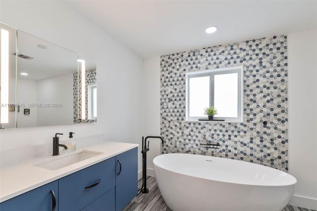 17420 SW 84th Ct, Palmetto Bay, FL 33157