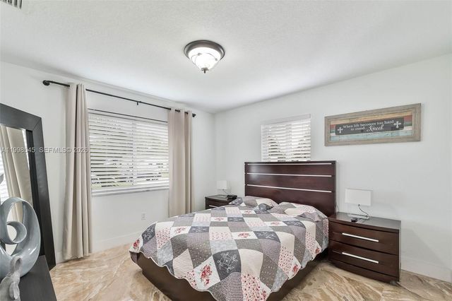 17420 SW 84th Ct, Palmetto Bay, FL 33157